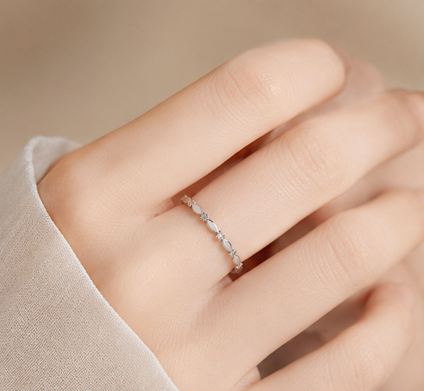 Iris Stackable Ring