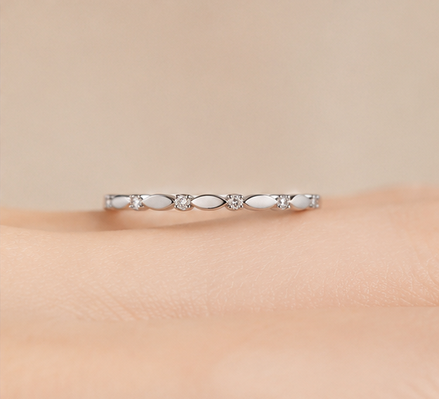 Iris Stackable Ring