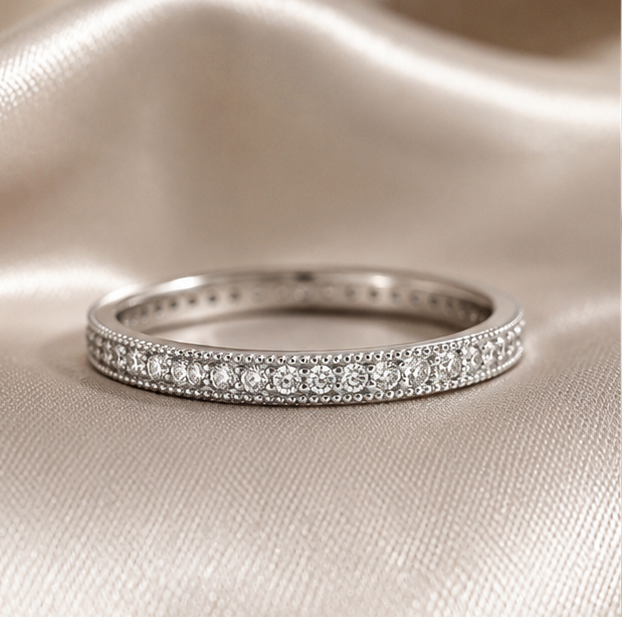 Vintage-Inspired Diamond Stackable Ring